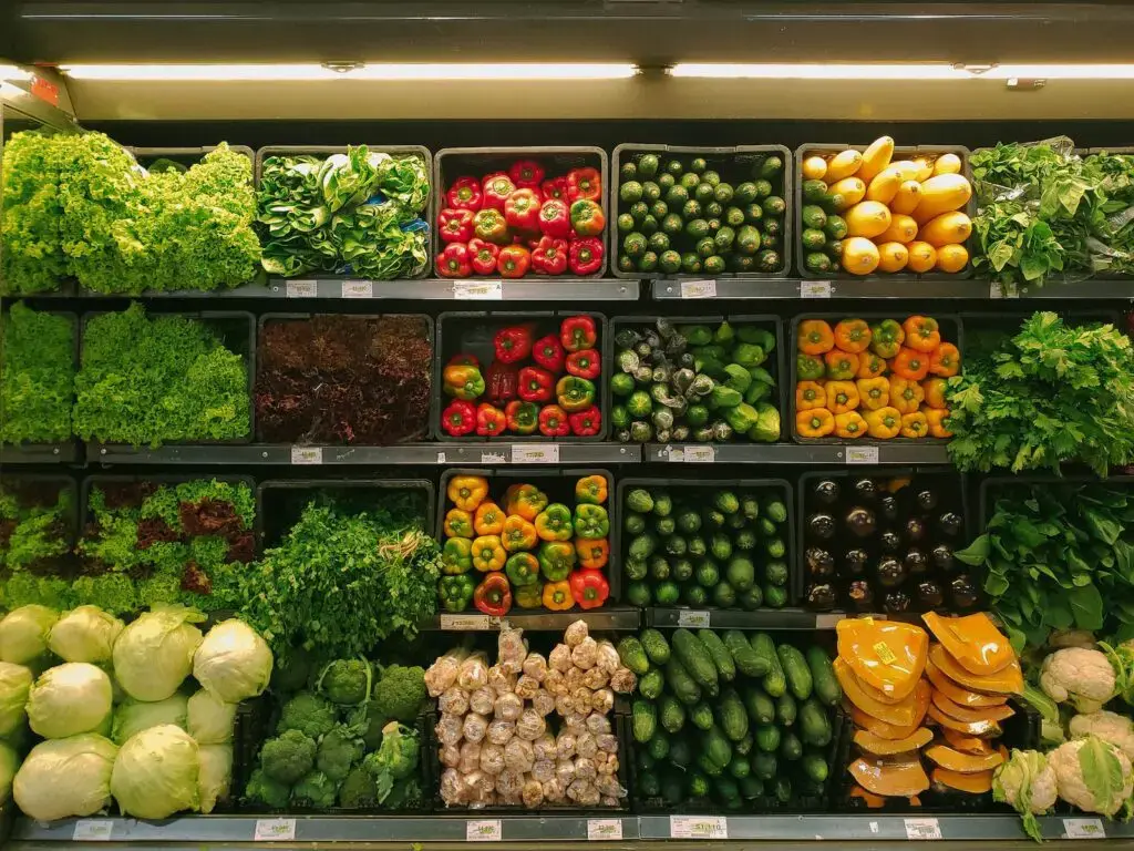 7 Easy Low Waste Grocery Shopping Tips You’ll Love image